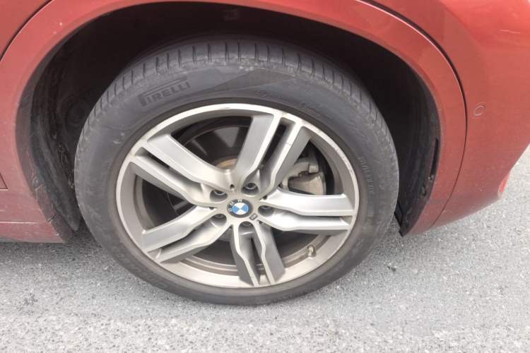 Used BMW X2 2020 sDrive25i Leading Model M Sport Package Right Front Wheel Hub