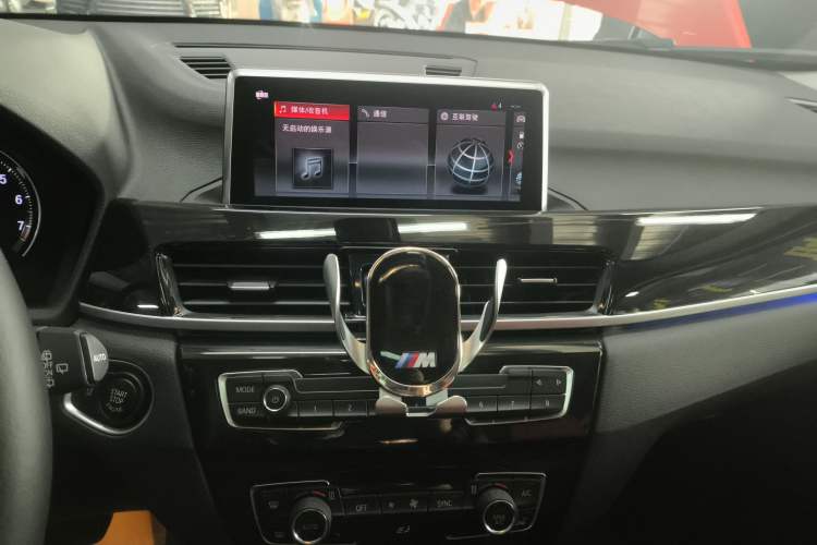 Used BMW X2 2020 sDrive20i M Sport Package Audio And AC Panel