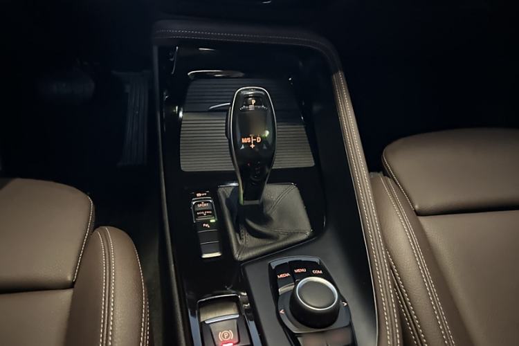 Used BMW X2 2020 sDrive25i Leading Model M Sport Package Interior 3