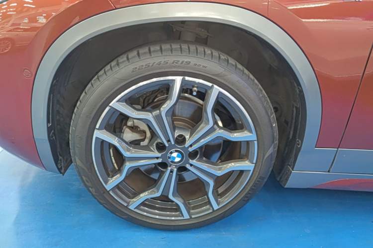 Used BMW X2 2020 sDrive25i Luxury M Sport Package Left Front Wheel Hub