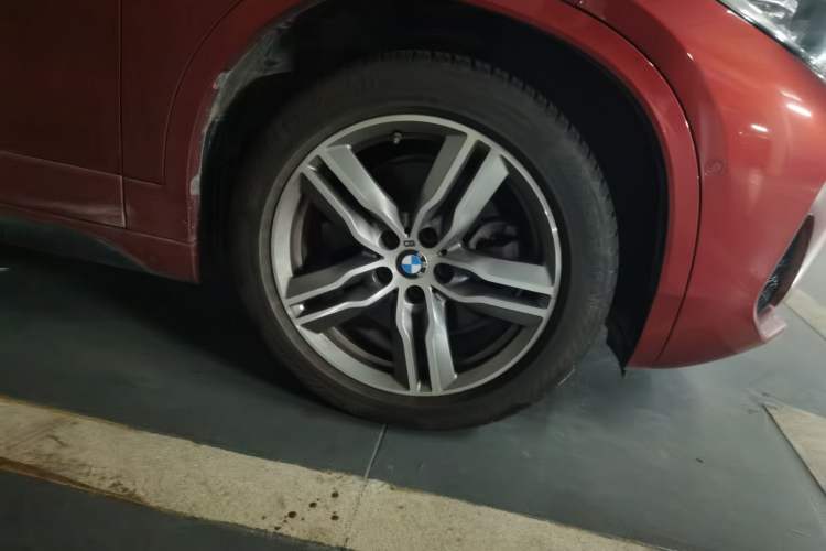 Used BMW X2 2020 sDrive25i Leading Model M Sport Package Right Front Wheel Hub