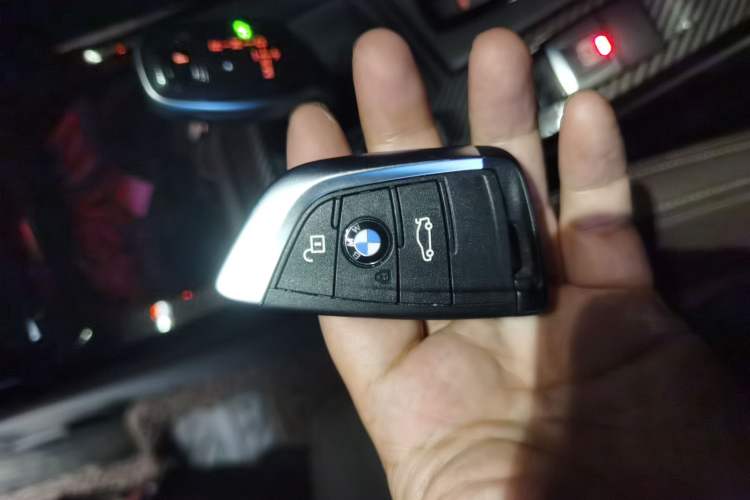 Used BMW X2 2020 sDrive25i Leading Model M Sport Package Vehicle Key