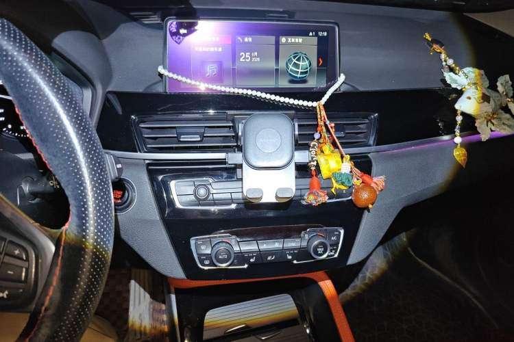 Used BMW X2 2020 sDrive20i M Sport Package Audio And AC Panel