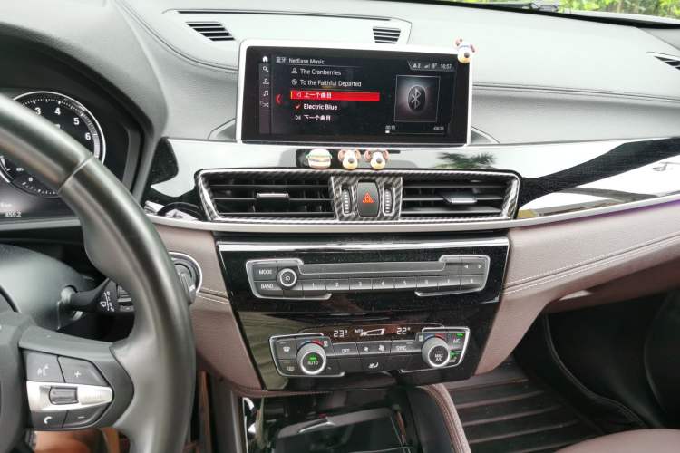 Used BMW X2 2020 sDrive25i Leading Model M Sport Package Audio And AC Panel