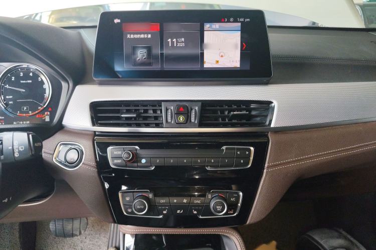 Used BMW X2 2020 sDrive25i Luxury Model with M Sport Package Audio And AC Panel