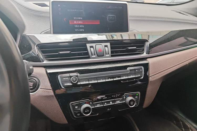 Used BMW X2 2020 sDrive25i Leading Model M Sport Package Audio And AC Panel