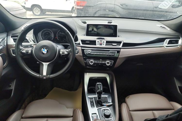 Used BMW X2 2020 sDrive25i Leading Model M Sport Package Center Console