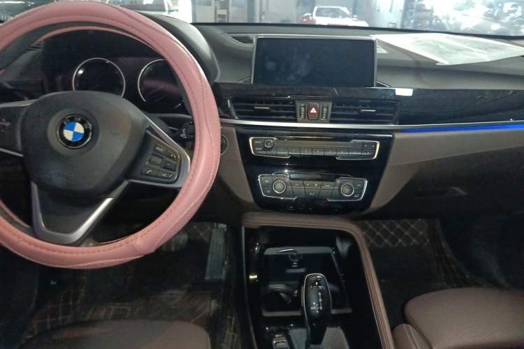 Used BMW X2 2020 sDrive20i M Sport Package Center Console