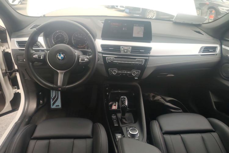 Used BMW X2 2020 sDrive25i Luxury Model with M Sport Package Center Console