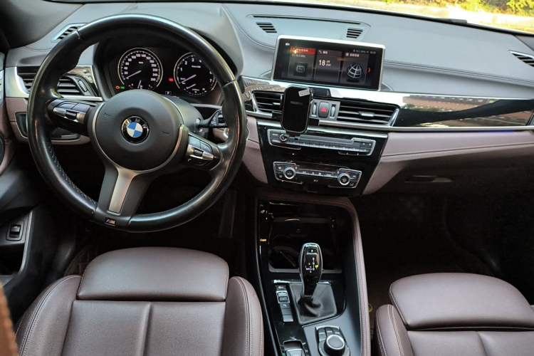 Used BMW X2 2020 sDrive25i Leading Model M Sport Package Center Console
