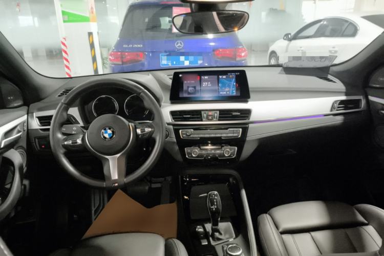 Used BMW X2 2020 sDrive25i Luxury Model with M Sport Package Center Console