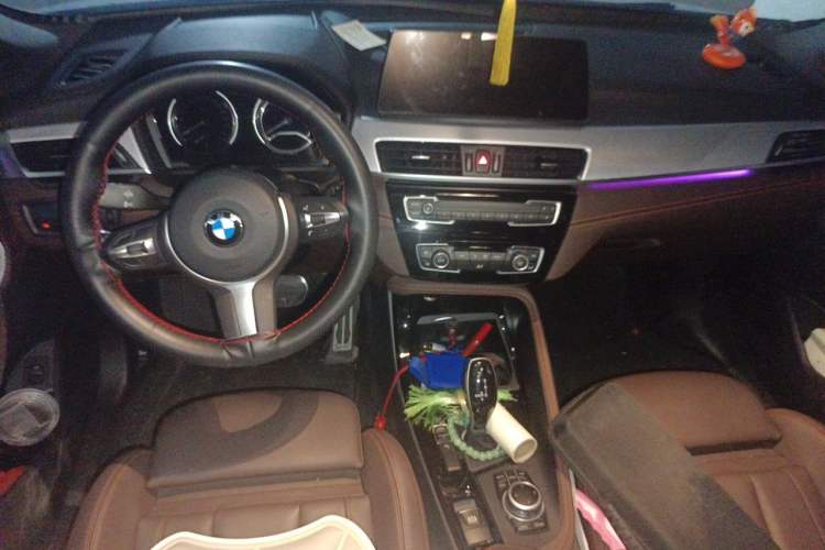 Used BMW X2 2020 sDrive25i Luxury Model with M Sport Package Center Console