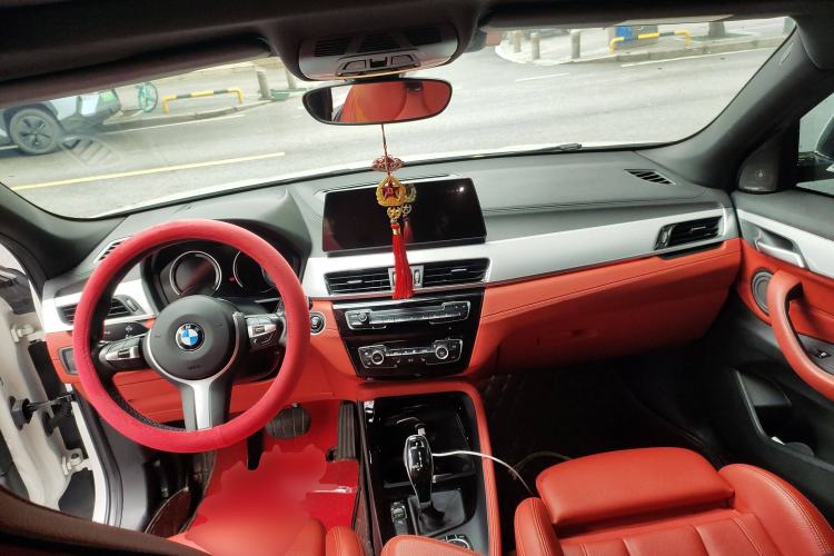 Used BMW X2 2020 sDrive25i Luxury Model with M Sport Package Center Console