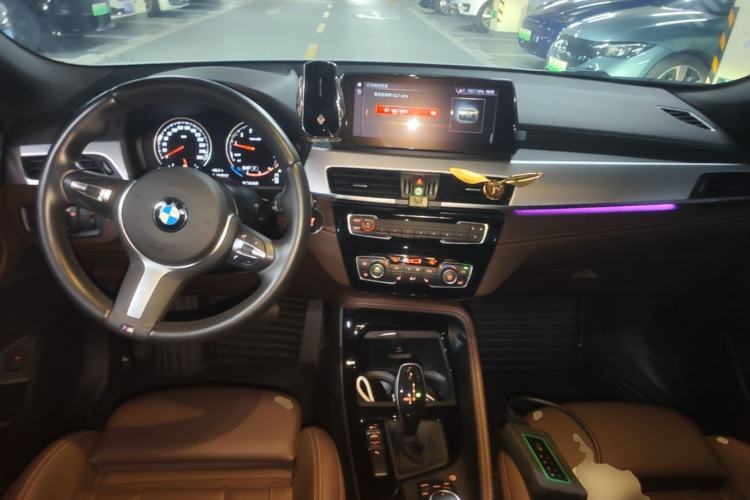 Used BMW X2 2020 sDrive25i Luxury Model with M Sport Package Center Console