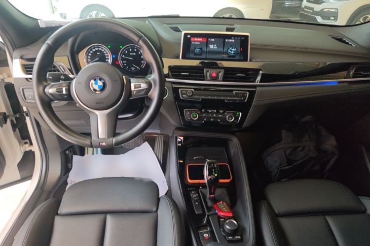 Used BMW X2 2020 sDrive25i Leading Model M Sport Package Center Console