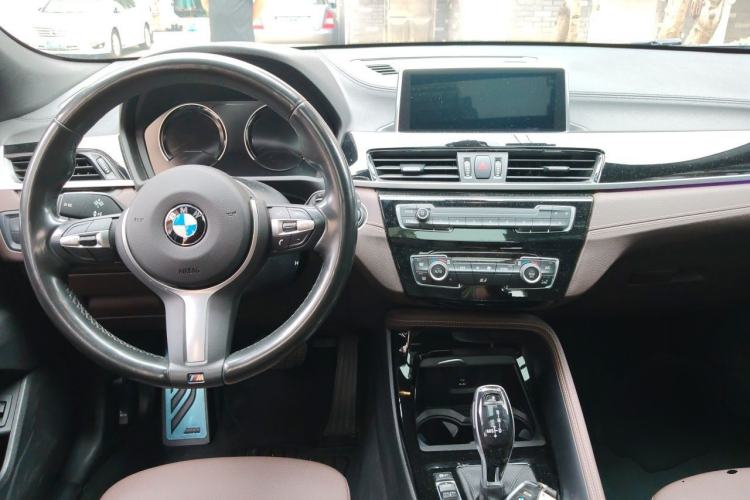 Used BMW X2 2020 sDrive25i Leading Model M Sport Package Center Console