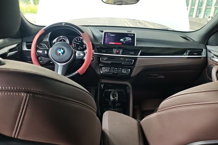 Used BMW X2 2020 sDrive25i Leading Model M Sport Package Center Console