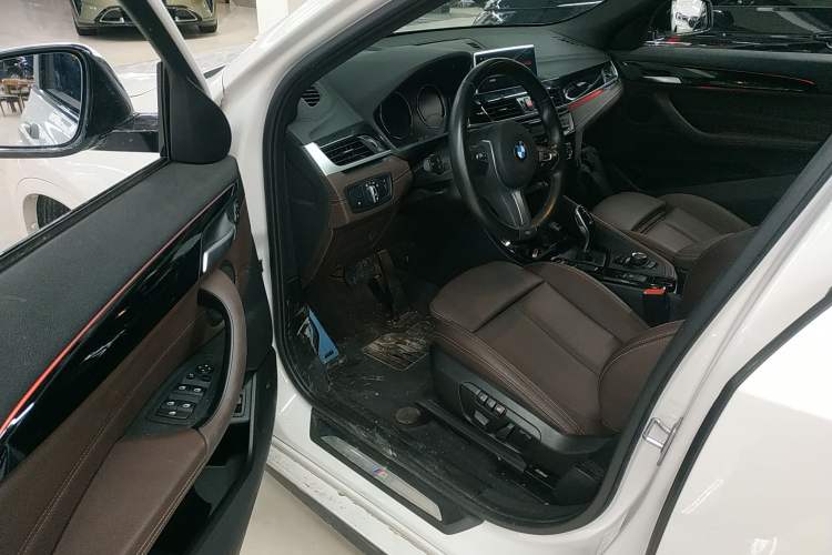 Used BMW X2 2020 sDrive25i Leading Model M Sport Package Driver Seat