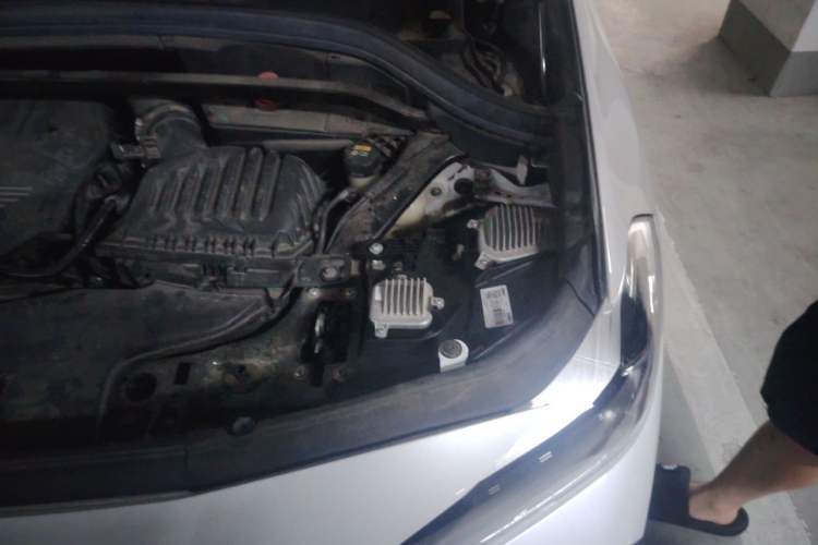 Used BMW X2 2020 sDrive20i M Sport Package Engine Bay Left