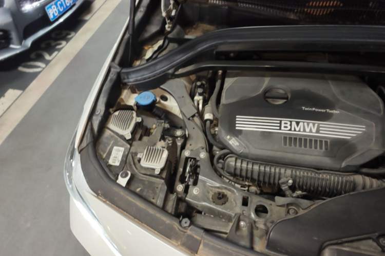 Used BMW X2 2020 sDrive25i Luxury Model with M Sport Package Engine Bay Right