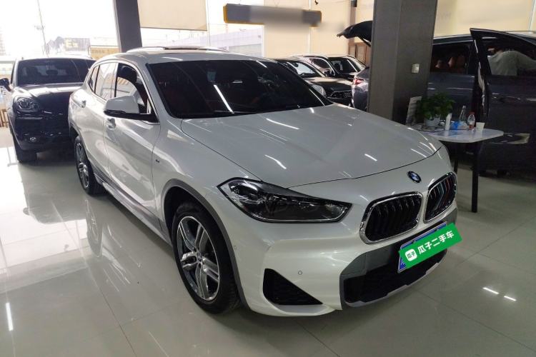 Used BMW X2 2020 sDrive25i Leading Model M Sport Package Front Right 45 Deg