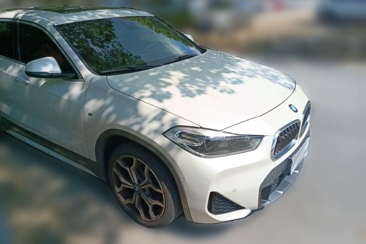 Used BMW X2 2020 sDrive25i Luxury M Sport Package Front Right 45 Deg