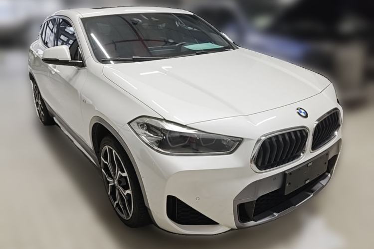 Used BMW X2 2020 sDrive25i Luxury M Sport Package Front Right 45 Deg