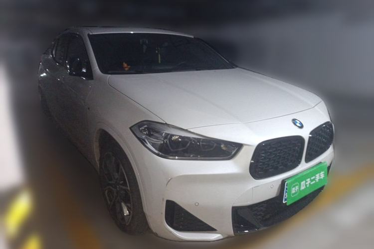 Used BMW X2 2020 sDrive25i Luxury Model with M Sport Package Front Right 45 Deg