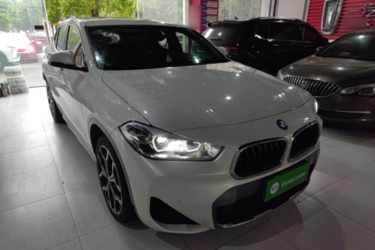 Used BMW X2 2020 sDrive25i Luxury M Sport Package Front Right 45 Deg