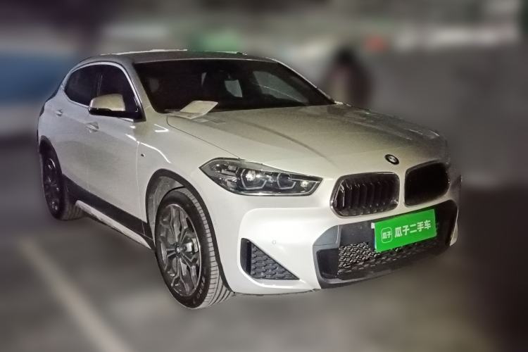 Used BMW X2 2020 sDrive25i Luxury M Sport Package Front Right 45 Deg