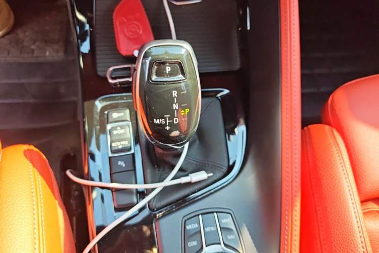 Used BMW X2 2020 sDrive25i Luxury Model with M Sport Package Gear Lever
