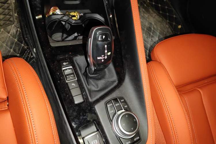 Used BMW X2 2020 sDrive25i Luxury Model with M Sport Package Gear Lever