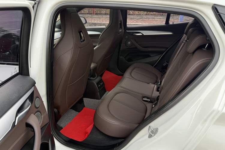 Used BMW X2 2020 sDrive25i Luxury Model with M Sport Package Interior 10