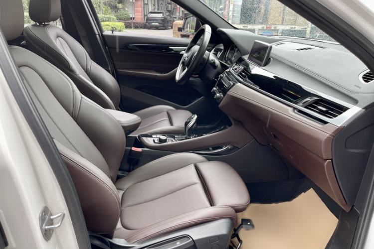 Used BMW X2 2020 sDrive25i Leading Model M Sport Package Interior 12