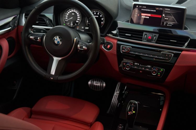 Used BMW X2 2020 sDrive25i Leading Model M Sport Package Interior 3
