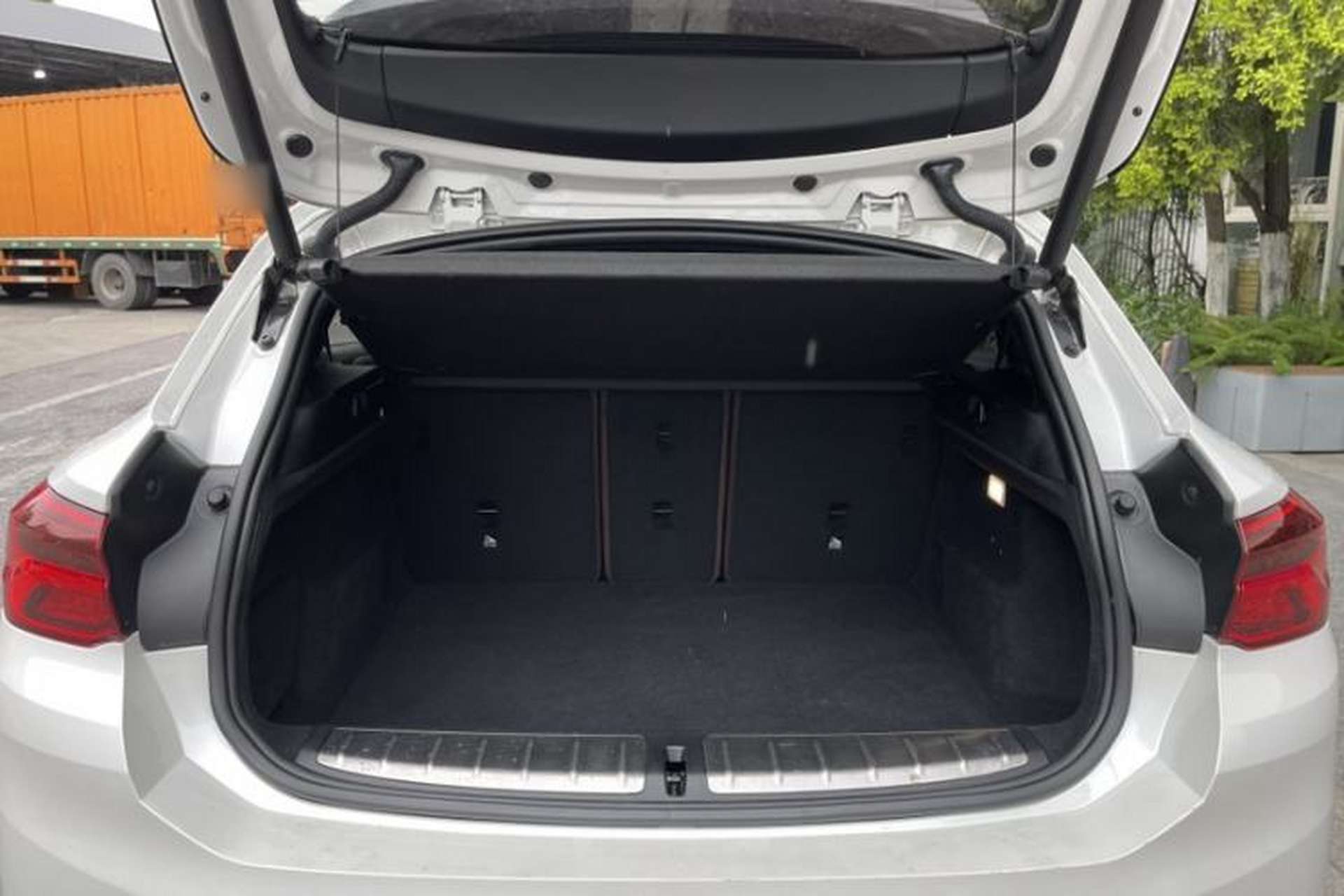 Used BMW X2 2020 sDrive25i Leading Model M Sport Package Interior 4