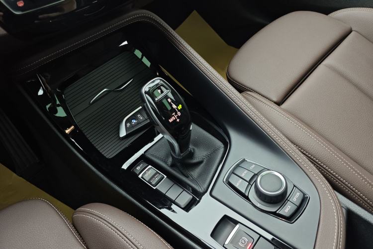 Used BMW X2 2020 sDrive20i M Sport Package Interior 9