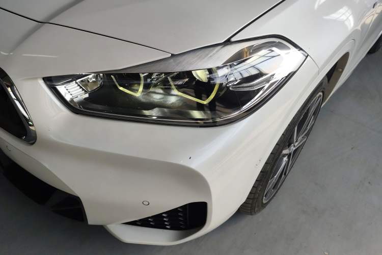 Used BMW X2 2020 sDrive25i Luxury Model with M Sport Package Left Front Headlight