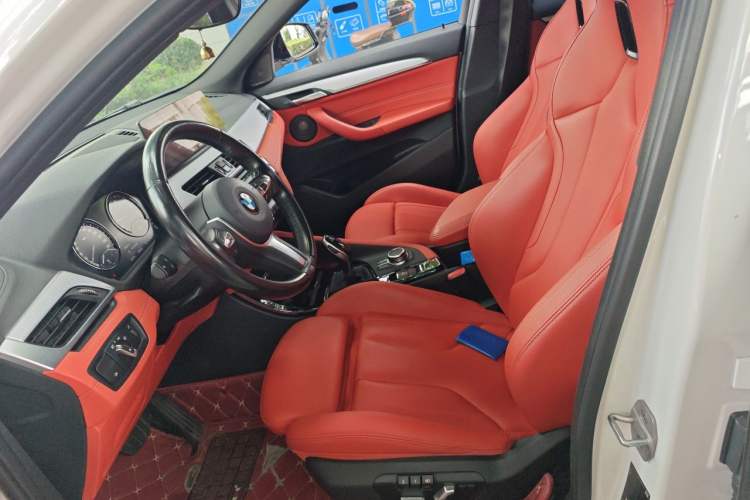 Used BMW X2 2020 sDrive25i Luxury Model with M Sport Package Left Front Seat