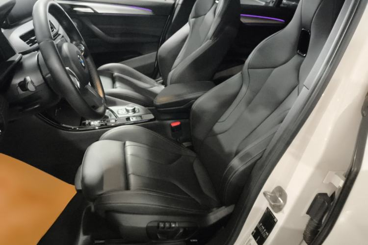 Used BMW X2 2020 sDrive25i Luxury Model with M Sport Package Left Front Seat