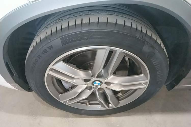 Used BMW X2 2020 sDrive25i Leading Model M Sport Package Left Front Wheel Hub