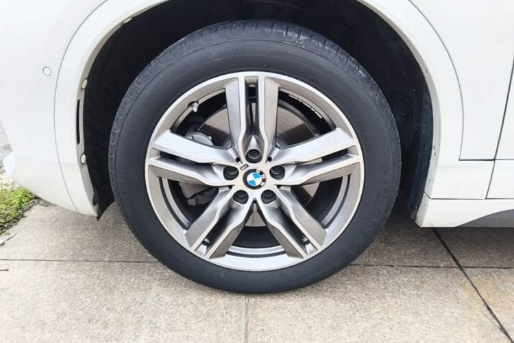 Used BMW X2 2020 sDrive25i Leading Model M Sport Package Left Front Wheel Hub