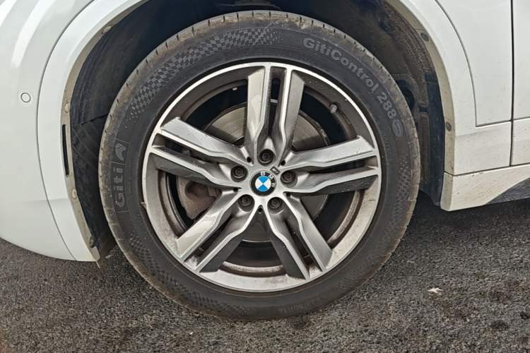 Used BMW X2 2020 sDrive25i Leading Model M Sport Package Left Front Wheel Hub