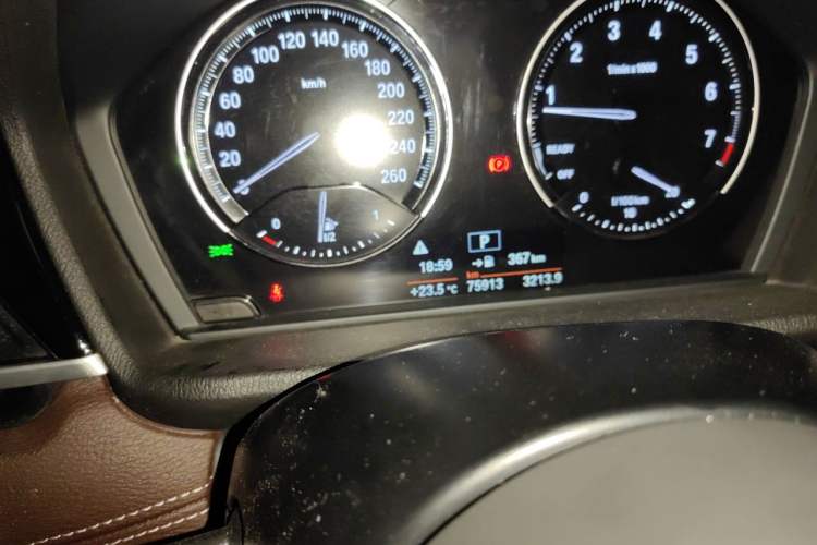 Used BMW X2 2020 sDrive25i Leading Model M Sport Package Odometer Close Up