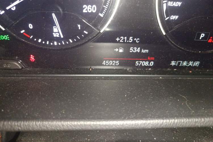 Used BMW X2 2020 sDrive25i Luxury Model with M Sport Package Odometer Close Up