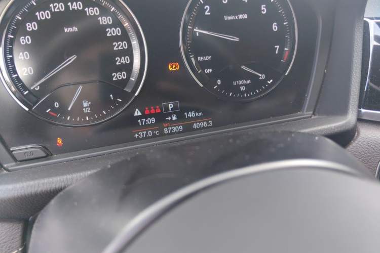 Used BMW X2 2020 sDrive25i Leading Model M Sport Package Odometer Close Up