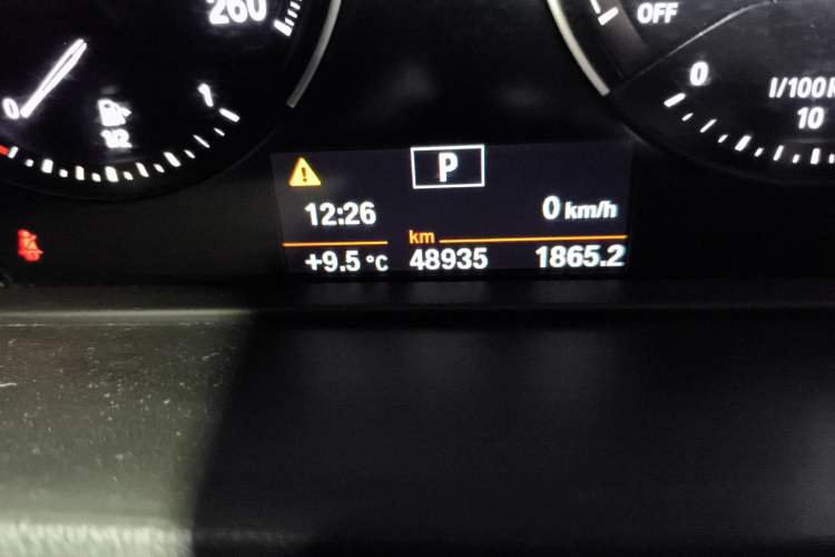 Used BMW X2 2020 sDrive25i Leading Model M Sport Package Odometer Close Up