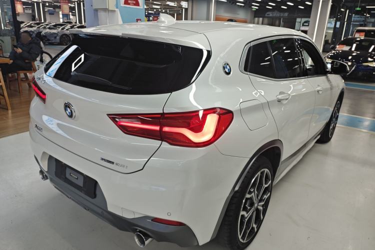 Used BMW X2 2020 sDrive25i Luxury M Sport Package Rear Right 45 Deg