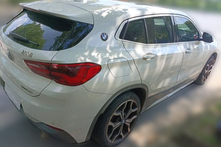 Used BMW X2 2020 sDrive25i Luxury M Sport Package Rear Right 45 Deg