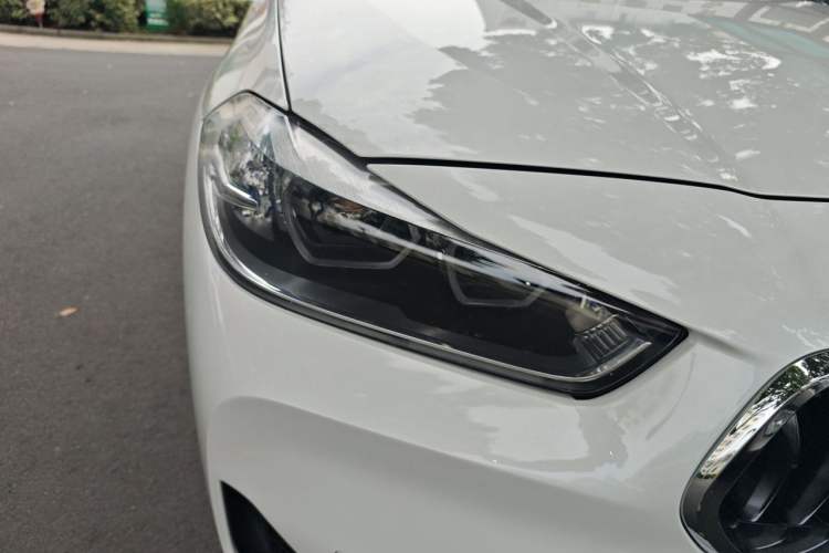 Used BMW X2 2020 sDrive25i Luxury Model with M Sport Package Right Front Headlight